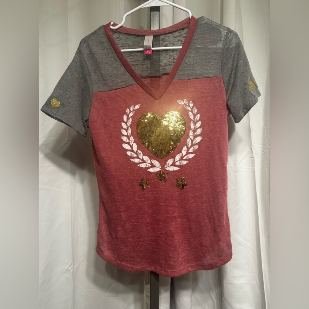 New Valentine Heart Stretch “ No Boundaries “ Top